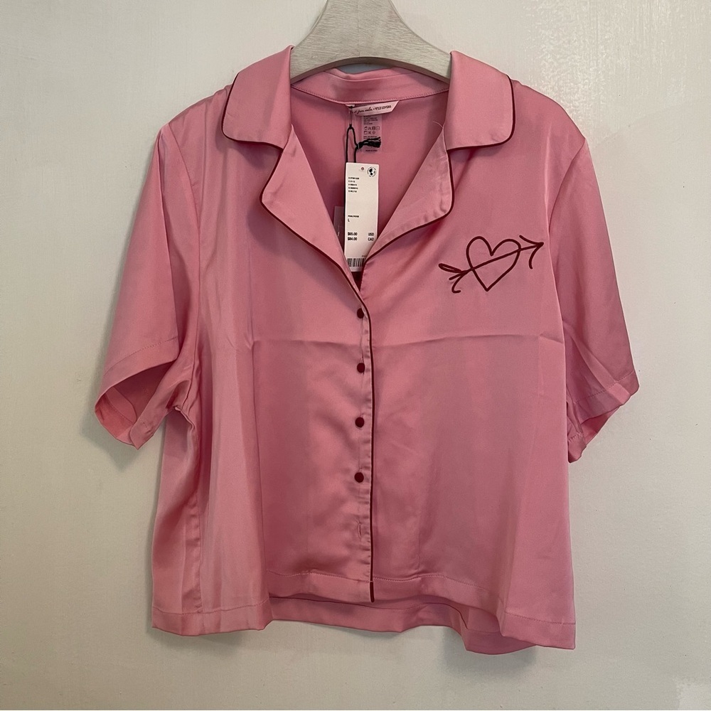Out From Under x Wild Lovers Pink Pajama Shirt Button Down Heart Satin Large - Picture 14 of 14